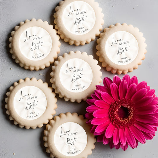 ‘Love At First Bite’ Edible Cake Toppers
